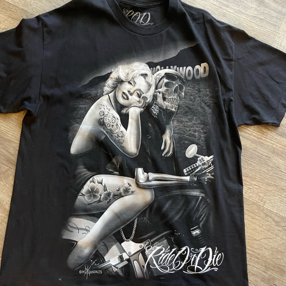 Marilyn Monroe tee large